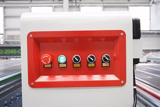 Деревообрабатывающий рекламный фрезерный станок с ЧПУ по дереву 1325/1530 с вакуумным столом