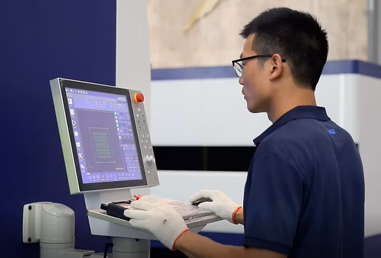 6 кВт/8 кВт/10 кВт/12 кВт Ipg/Raycus Power Max Оборудование для лазерной резки с оптоволоконным кабелем Станок с ЧПУ для лазерной резки с металлическим волокном для сельскохозяйственной техники Аэрокосмическая промышленность